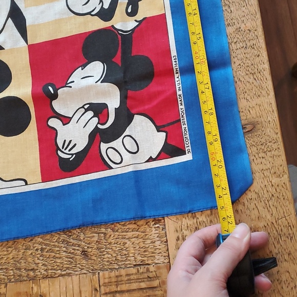 ❤️‍🔥4 for $20! Mickey Mouse Vintage handkerchief - Picture 3 of 3
